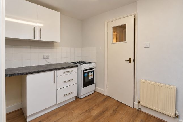 Putney Road, Enfield photo 4
