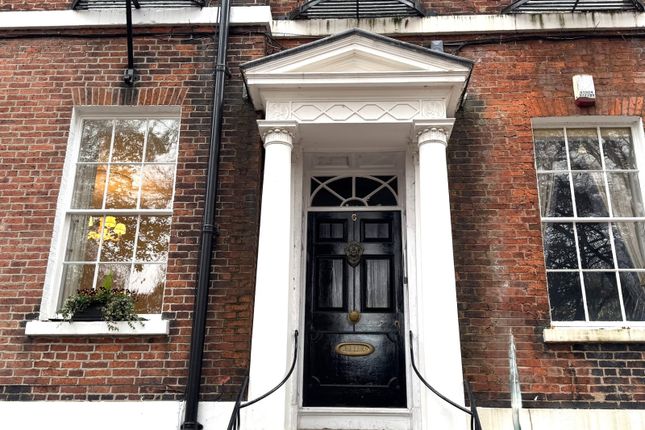 One Bedroom Ground Floor Apartment