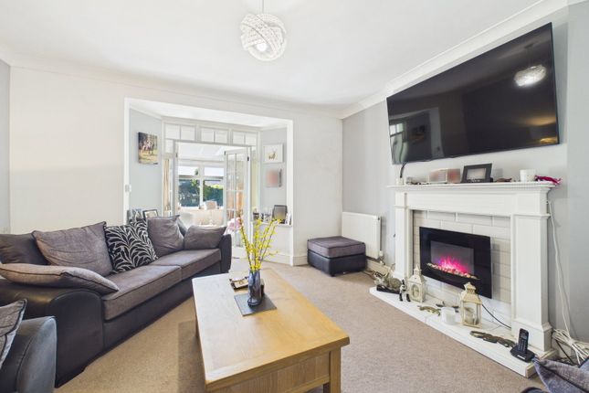 111, Little Glen Road, Leicester photo 3