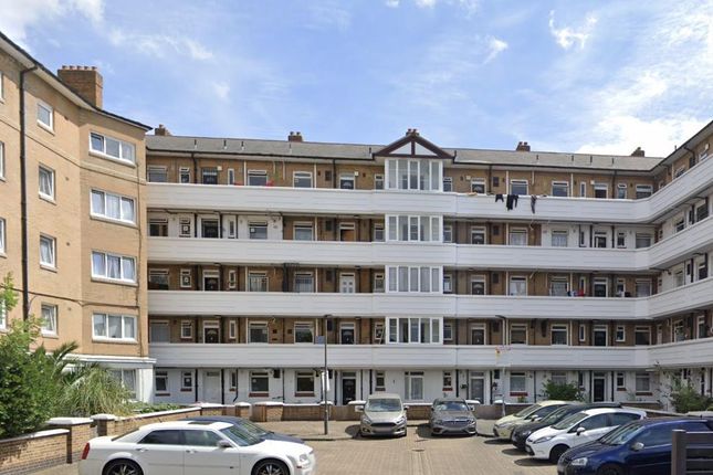 2-bed flat on 20 Rogers Estate, Globe Road, London, £350,000