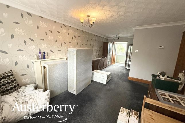 34, Kettering Drive, Stoke-On-Trent photo 3