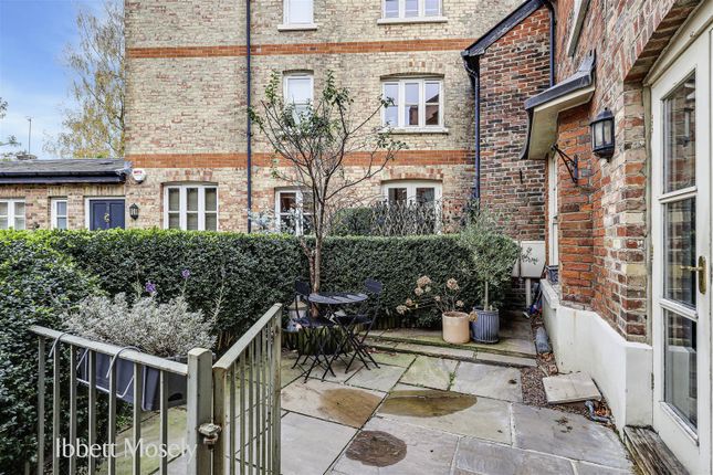 Stakes House, Quebec Square, Westerham photo 3