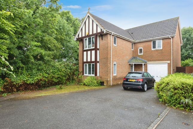 4-bed detached on 21, Harrow Way, Ashford, £475,000