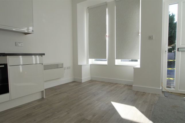 41, Flat 1, Brighton Road, Horsham photo 2