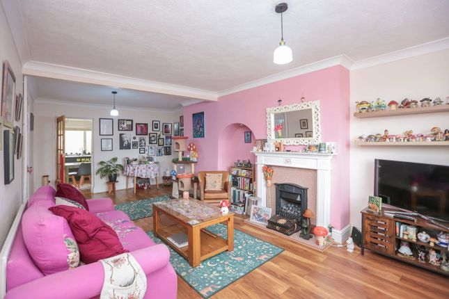104, Coombes Lane, Birmingham photo 2
