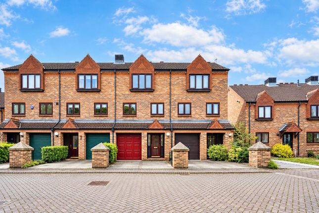 3-bed house on De Grey Court, York, £375,000