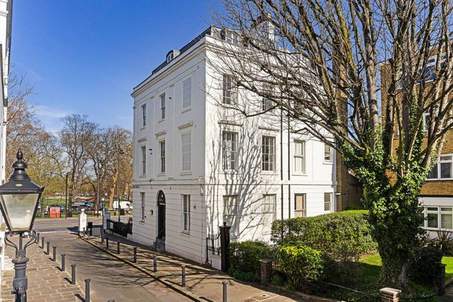Thumbnail Studio to rent in Crescent Grove, Clapham Common South Side, London