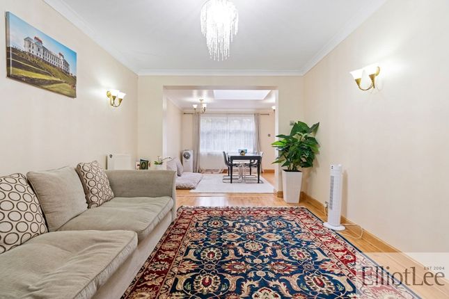 67 Sherwood Avenue, Greenford photo 4