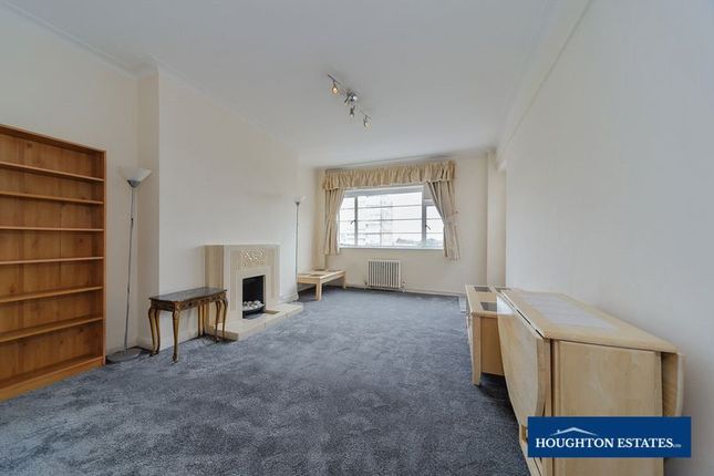 Kendal Court, West Hampstead photo 5
