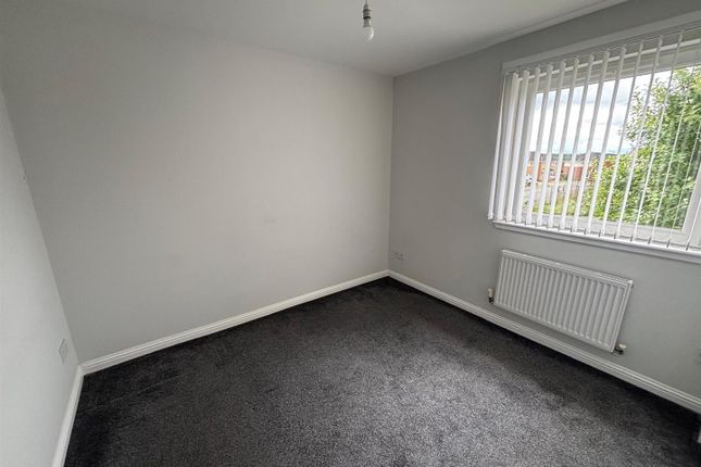 61, Millhall Court, Airdrie photo 2
