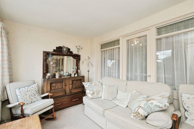 1, Hermitage Walk, Ilkeston photo 4