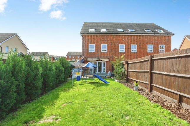 28, Isabella Street, Dorset photo 2