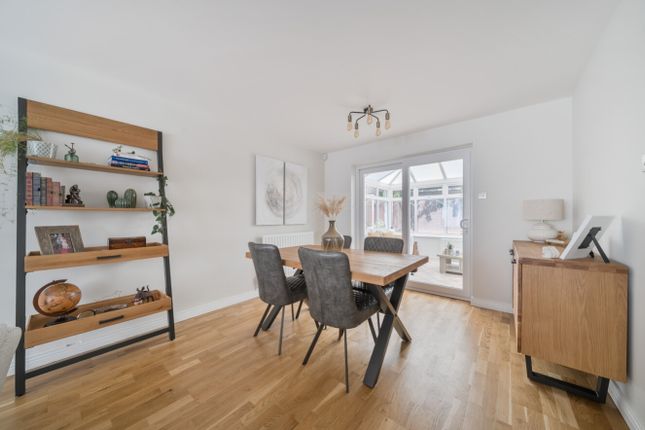 8, Far Rye, Wollaton photo 4