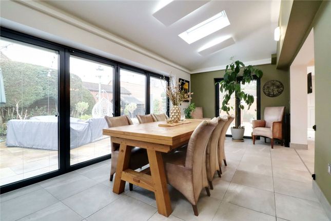 1 Taylor Close, Doncaster photo 4