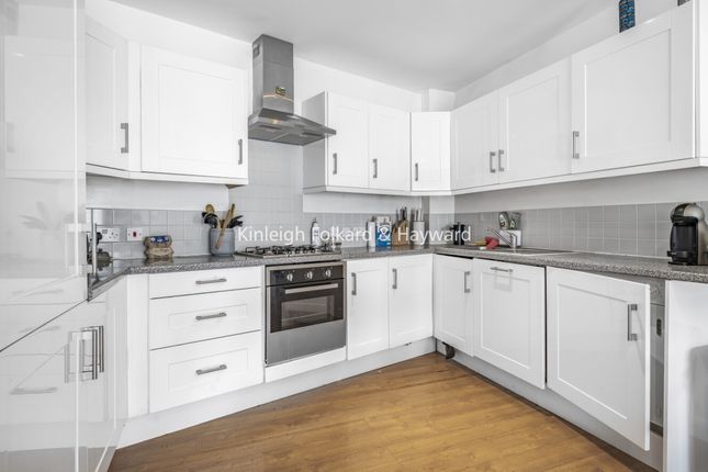 Flat 3 Ferial Court, 78, Furley Road, London photo 3