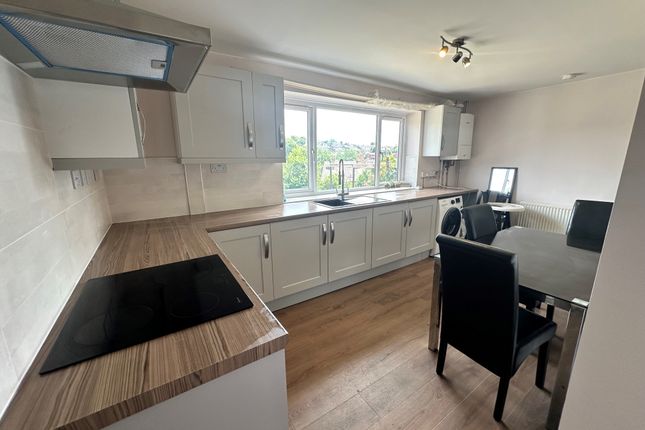 61, Nottingham photo 2
