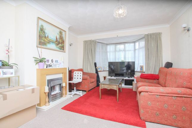 Thumbnail Semi-detached house for sale in Felden Close, Watford