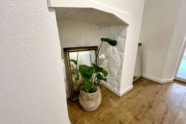9, Eddystone Road, St. Austell photo 3