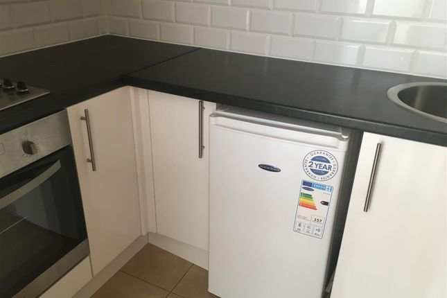 Room to rent in Hanover Court, York Walk, Southampton