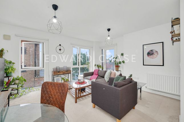 11, 53 Clarence Avenue, Ilford photo 4