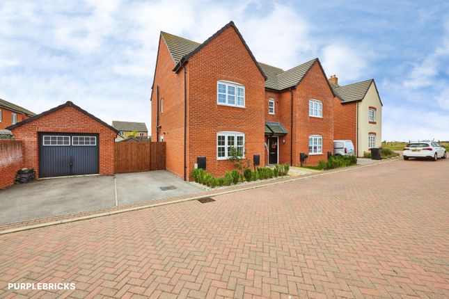 63, Clarke Close, Cambridge photo 3
