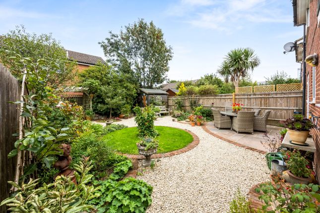 6 Hawks Farm Close, Hailsham photo 4