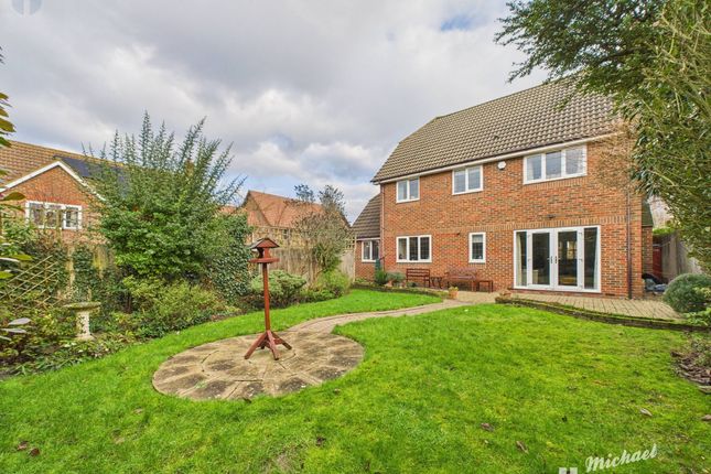 4 Hedley Close, Aston Clinton photo 3