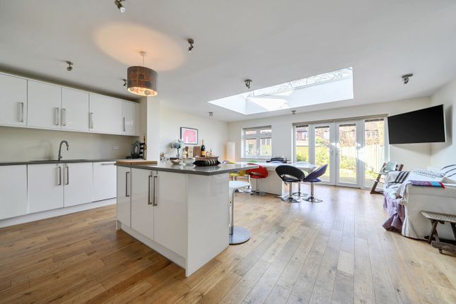 1, Twyford Avenue, London photo 2