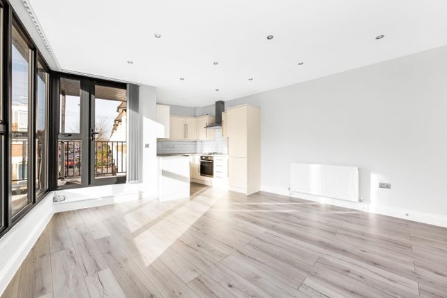 Flat for sale in Comerford Road, Brockley, London