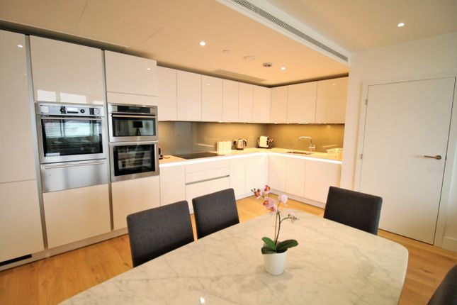 Flat to rent in Lombard Road, 12 Lombard Rd, London 3Gp