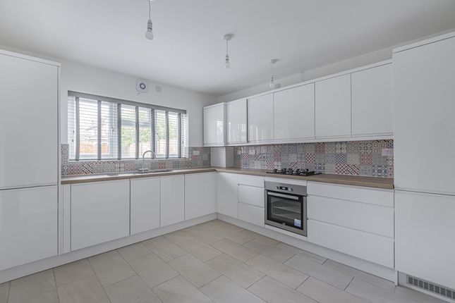 4A CHINEHAM COURT, South Reading, Reading photo 2