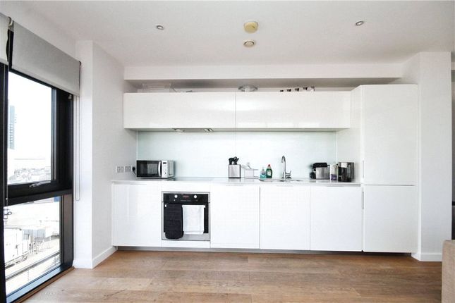 Apartment 57, 2, Hardwicks Square, London photo 2