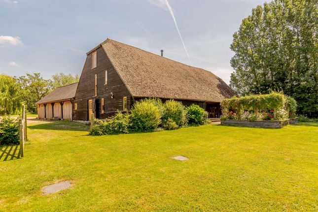Barn conversion for sale in Rochester Road, Aylesford