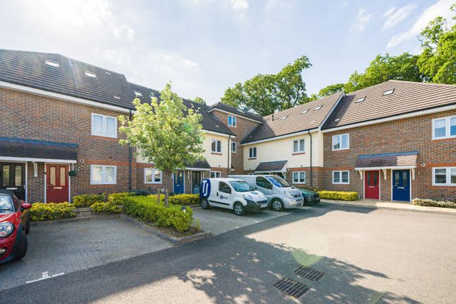 Thumbnail Flat for sale in Westley Grove, Fareham