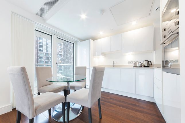 Thumbnail Flat to rent in Talisman Tower, 6 Lincoln Plaza, Canary Wharf, London