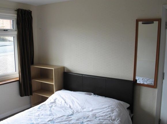 Thumbnail Shared accommodation to rent in Monarch Drive, Worcester, Worcestershire