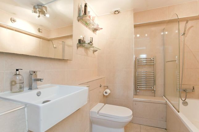 18, Mullet Gardens, Bethnal Green photo 4