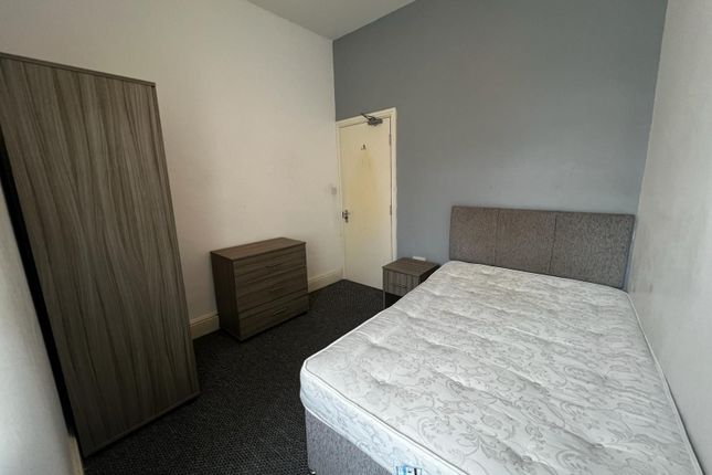 Thumbnail Room to rent in New Barton Street, Salford