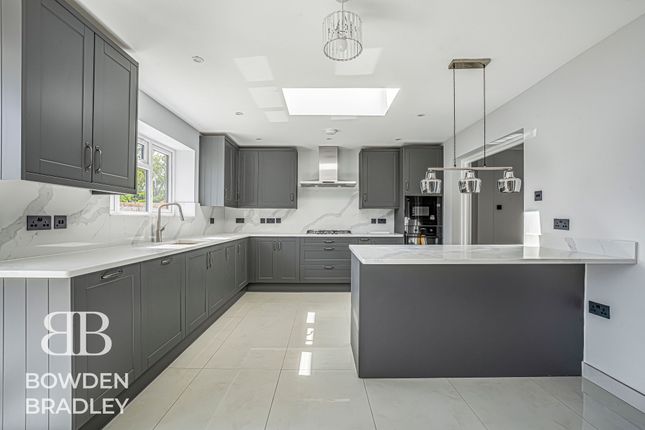21 Rosemary Drive, Ilford photo 3