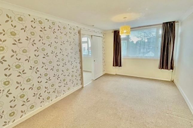 Flat for sale in Llanishen Court, Llanishen