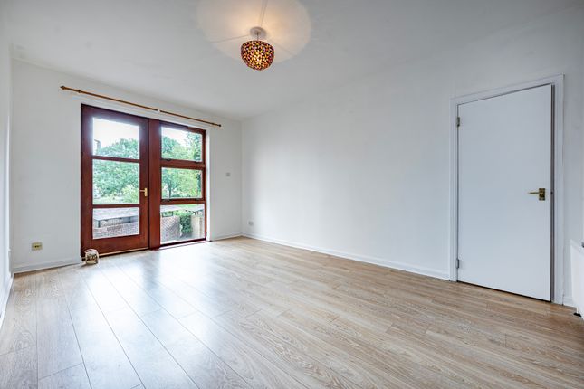 Flat 0/1, 32 St. Ninian Terrace, Glasgow photo 3