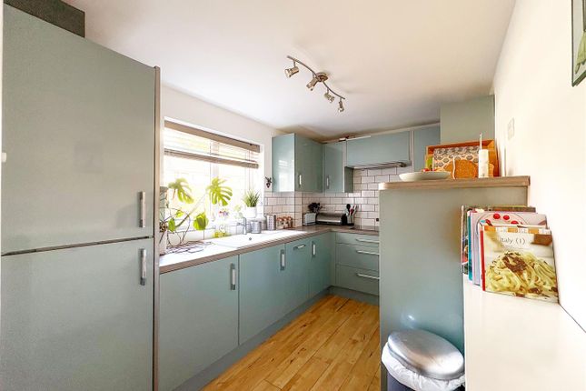 17, Herington Road, Arundel photo 4