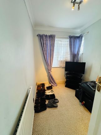 17, Rannock Ave, LONDON photo 5