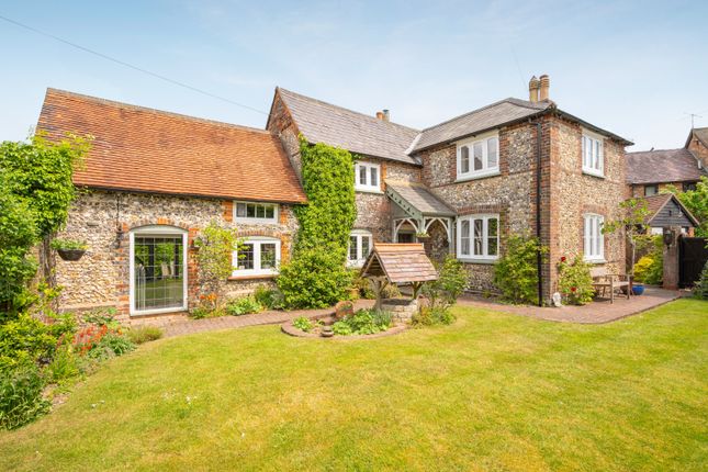 3-bed detached on Hillside,, Heath End Road, High Wycombe, £900,000