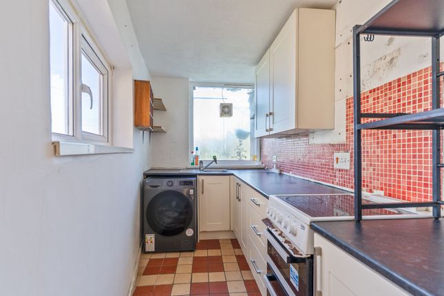 1 Gaer Park Lane, Newport photo 2