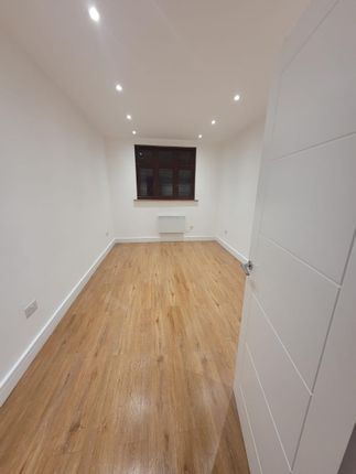 79, Salisbury Road, Harrow photo 4