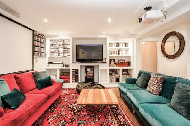 Cinema/Games Room