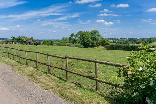 Land for sale in Moreton Morrell, Warwickshire