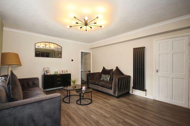 39, Lion Fields Avenue, Coventry photo 3