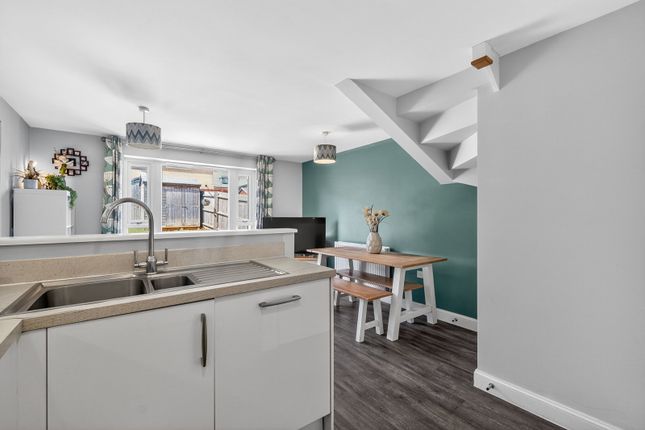 58, Harlequin Crescent, Wixams photo 4